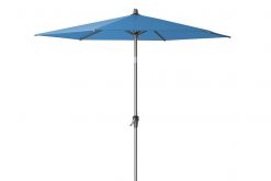 platinum parasol riva 250 blauw vrijstaand 247x165 - Platinum | Parasol Riva Ø250 cm | Blauw