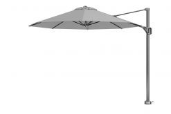 platinum zweefparasol voyager t1 300 lichtgrijs vrijstaand 247x165 - Platinum | Zweefparasol Voyager T¹ Ø 300 cm | Lichtgrijs